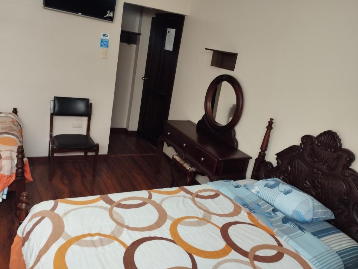 Hotel Saraguro Лоха Екстериор снимка