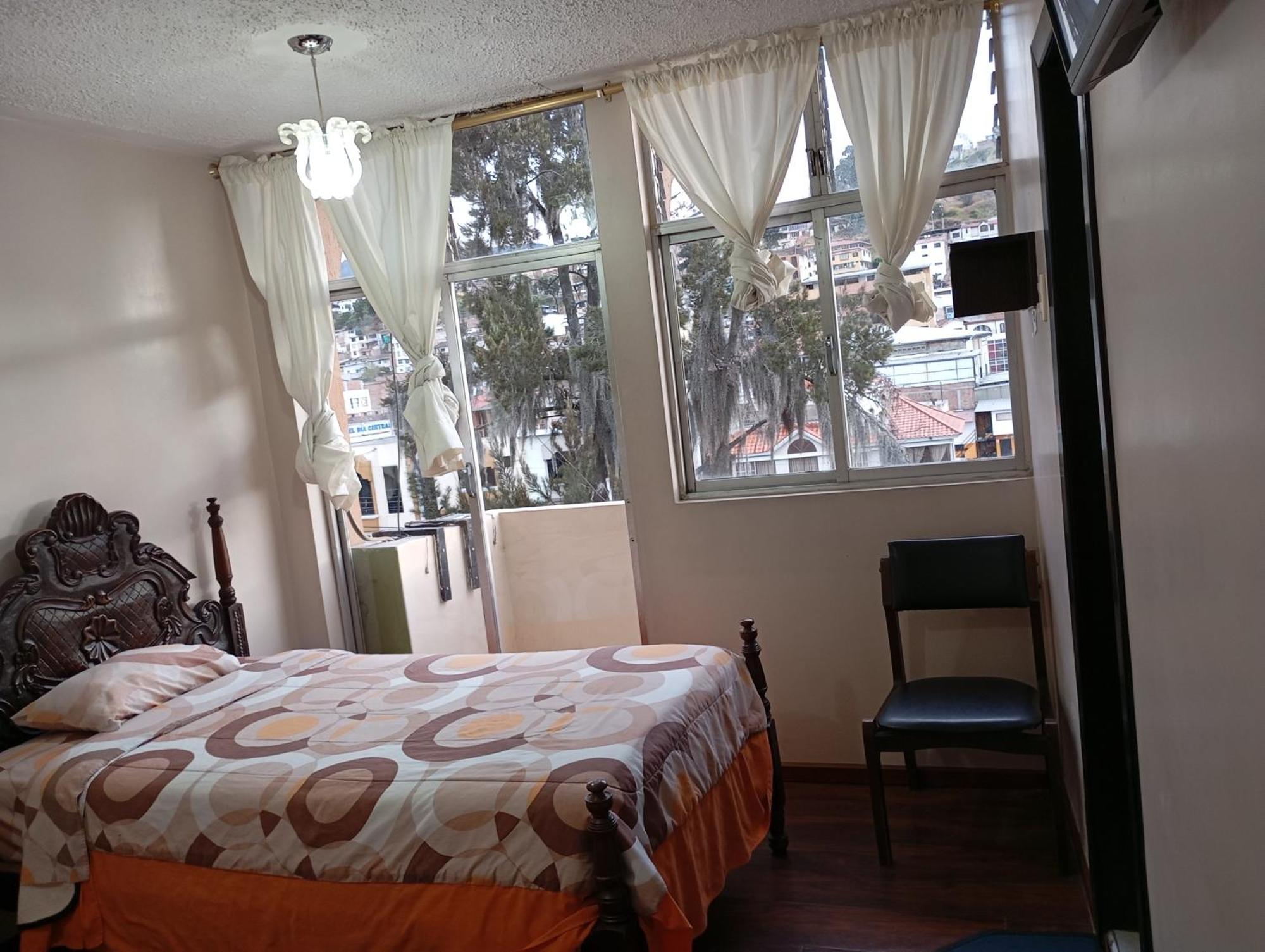 Hotel Saraguro Лоха Екстериор снимка